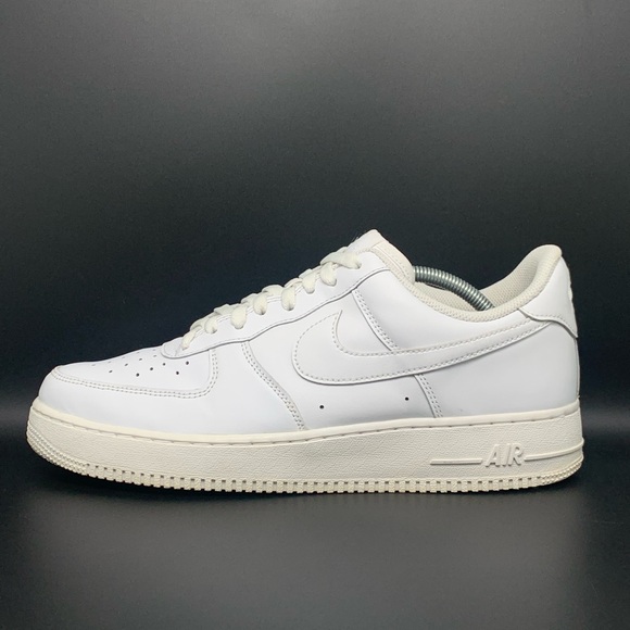 Nike Air‎ Force 1’s ‘07 Triple White Shoes Men’s Sz 11.5 main image 10